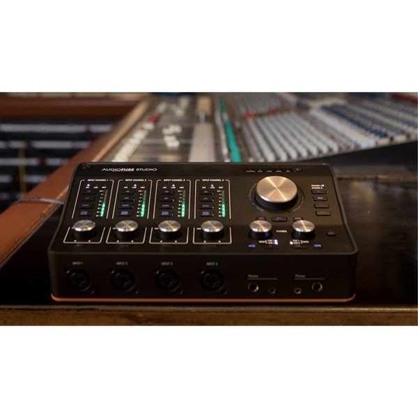 AudioFuse Studio USB-C Ses Kartı