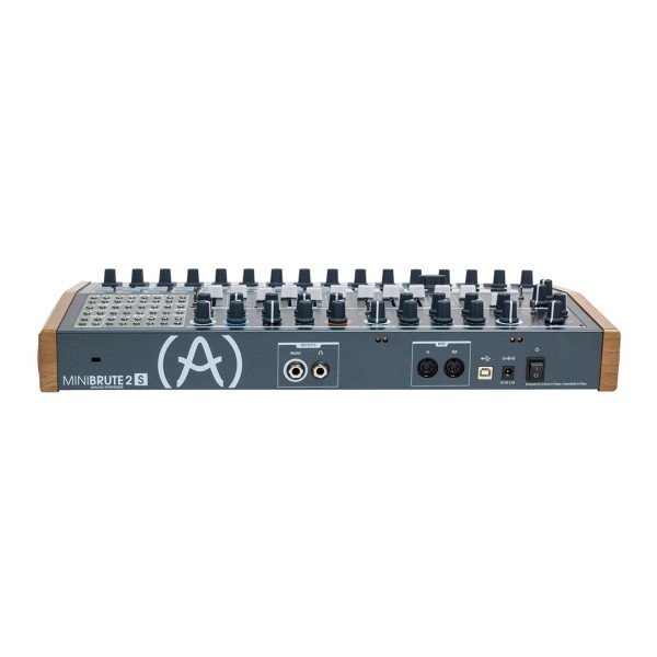 MiniBrute 2S Analog, semi modular Hybrid Synth