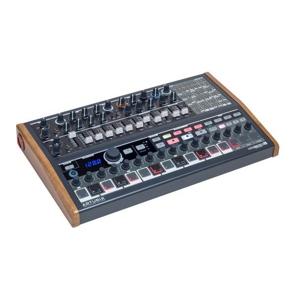 MiniBrute 2S Analog, semi modular Hybrid Synth