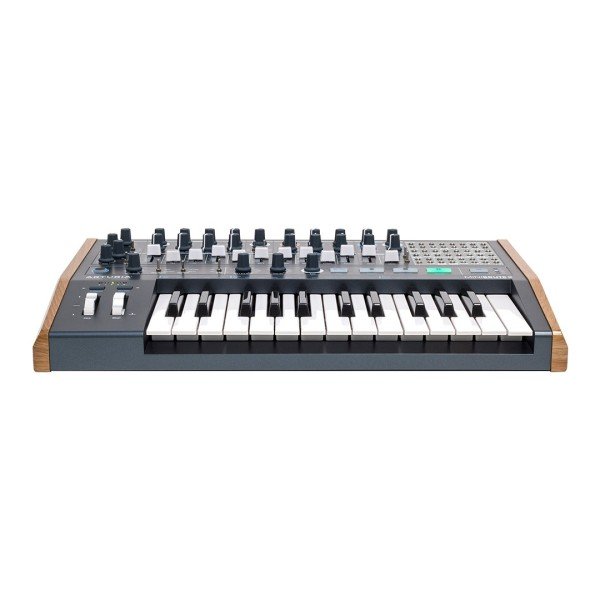 MiniBrute 2 Analog, semi modular Hybrid Synth