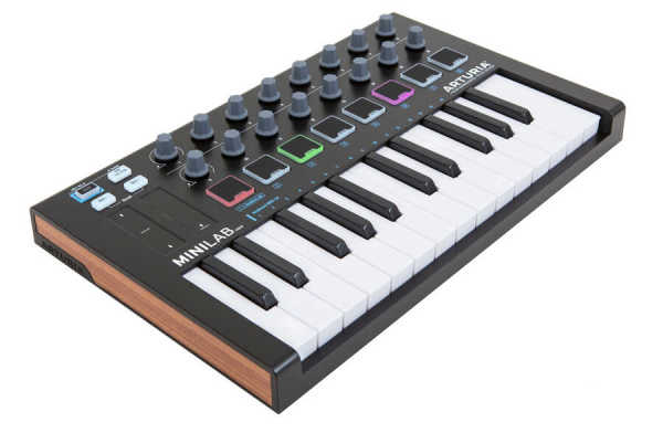 MiniLab MKII Black Edition 25 Tuş Midi Klavye