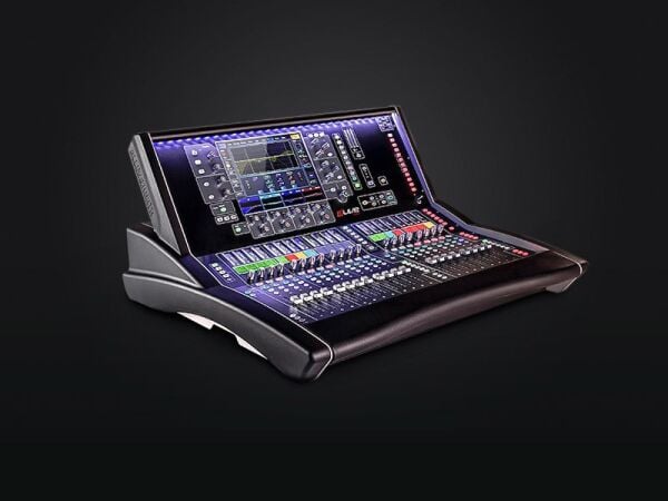 dLive S3000 20 Fader Kontrol Yüzeyi