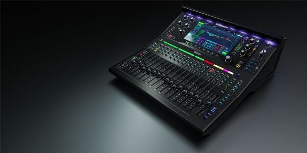 SQ5+ 48 Kanal Dijital Mikser RackUltra FX