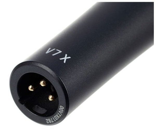 V7 X