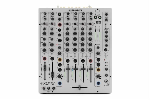 Xone:96 6+2 Kanal Analog DJ Mikseri