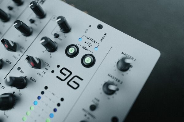 Xone:96 6+2 Kanal Analog DJ Mikseri