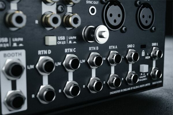 Xone:96 6+2 Kanal Analog DJ Mikseri
