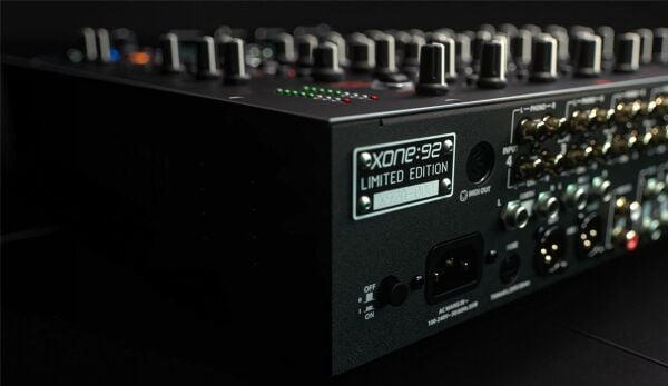 Xone:92 Limited Edition 4+2 Kanal Analog DJ Mikseri
