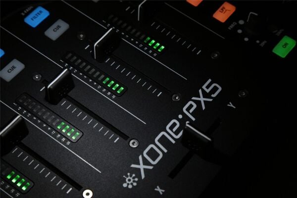Xone:PX5 4+1 Kanal Efektli Analog DJ Mikseri