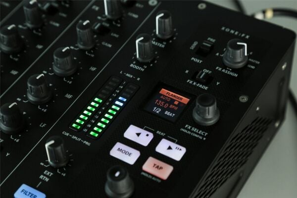 Xone:PX5 4+1 Kanal Efektli Analog DJ Mikseri