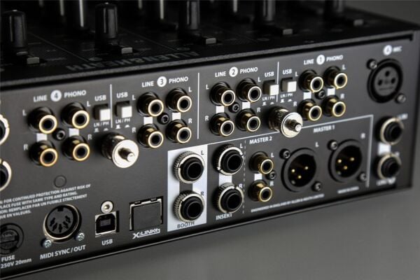Xone:PX5 4+1 Kanal Efektli Analog DJ Mikseri