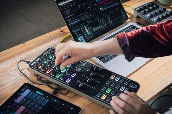 Xone:K3 MIDI Kontrolcü
