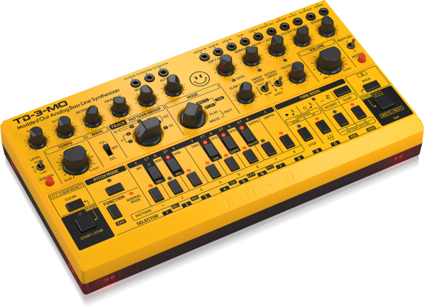 TD3 MO AM Anolog Bass Line Synthesizer